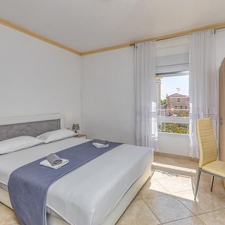 Rooms On Liberty Square Porec Exterior photo